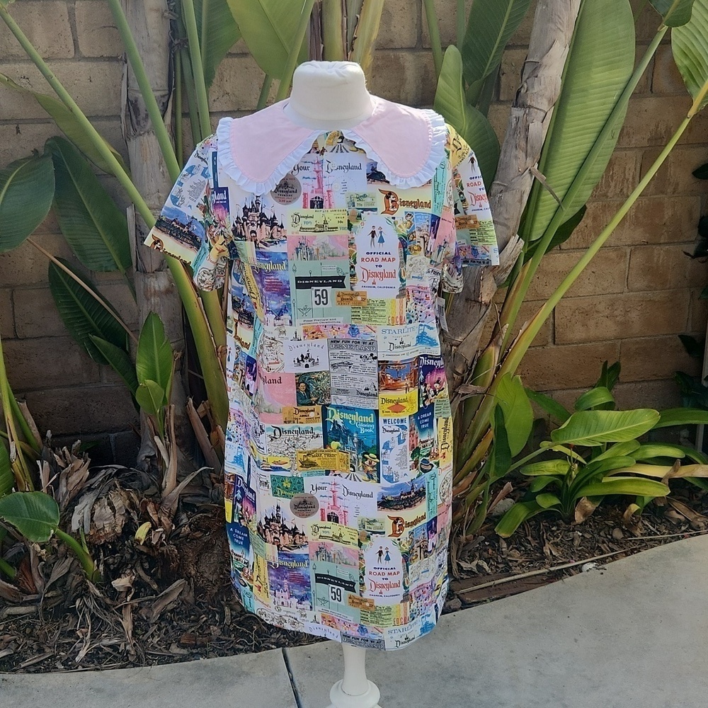 Disney Multicolor Postcard Print Mini Dress with Pink Scalloped Collar